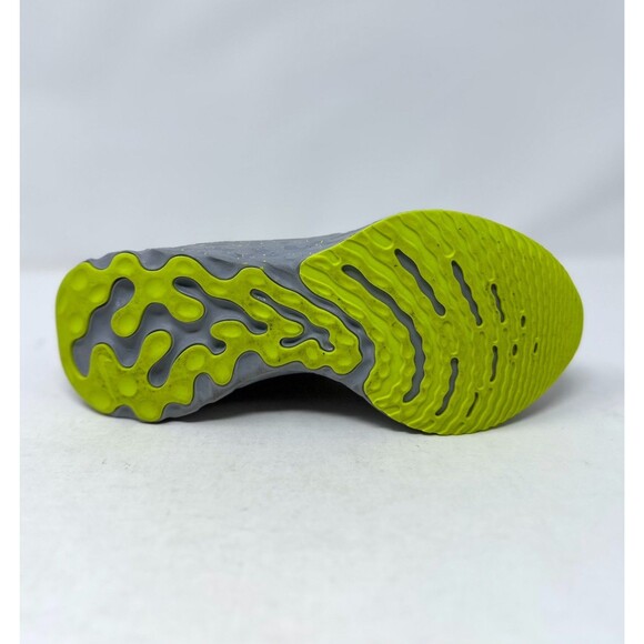 Nike React Infinity Run Flyknit 2 Running Sneaker Purple Women's 7 CT2423 500 - Picture 8 of 10